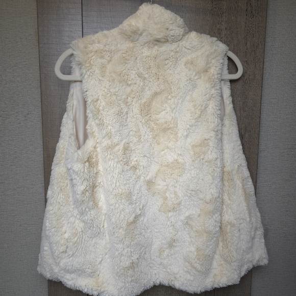 Jack by BB Dakota Cream Faux Fur Vest Women's Small - Picture 3 of 6